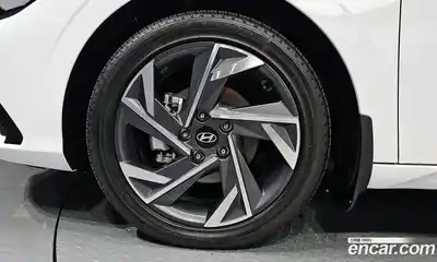 Hyundai Avante 2025 1.6 Автомат в Москве № 129572, миниатюра 5