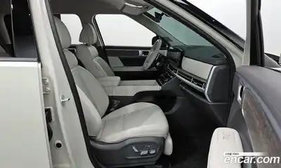 Hyundai Santa Fe 2024 2.5 Автомат в Москве № 129927, миниатюра 8