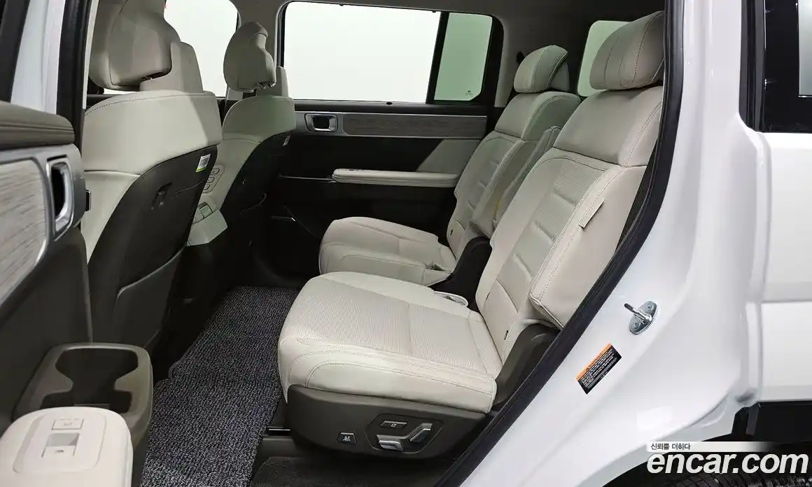 Hyundai Santa Fe 2024 1.6 Автомат в Москве № 130895, фото 8