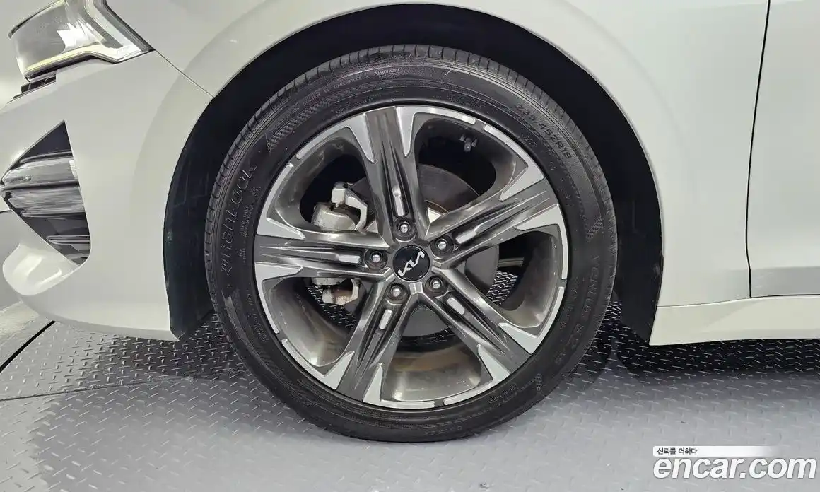 Kia K5 2023 1.6 Автомат в Москве № 132656, фото 17