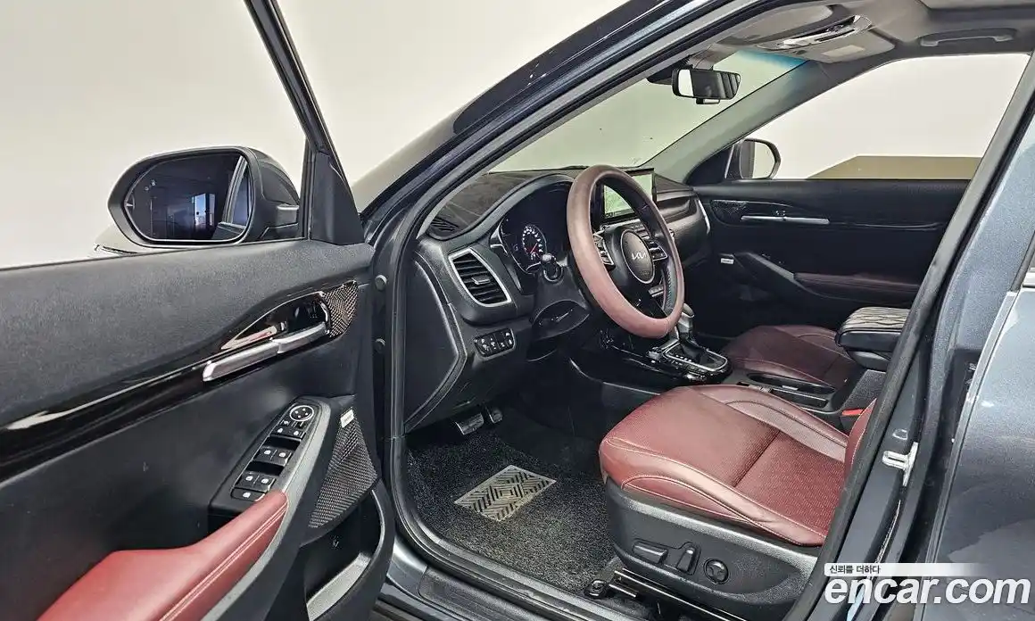 Kia Seltos 2022 1.6 Автомат в Москве № 133874, фото 13