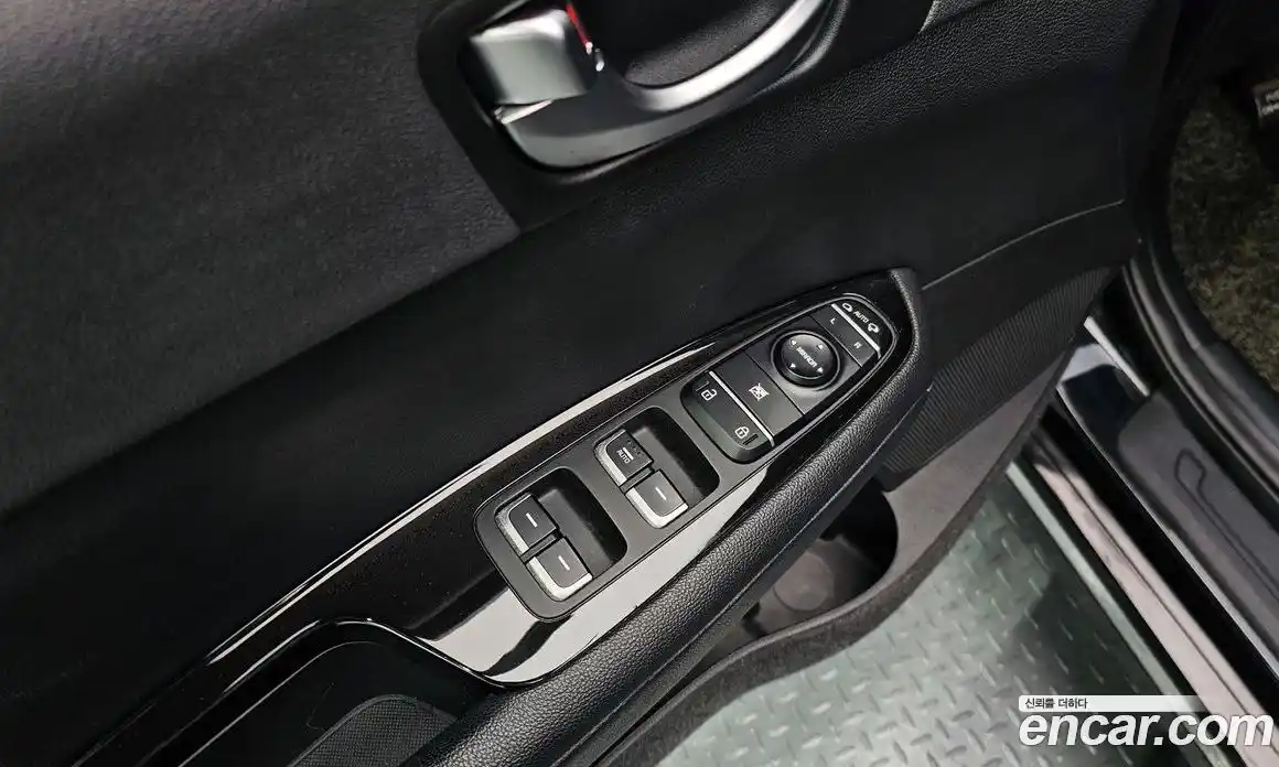 Kia K5 2017 2.0 Автомат в Москве № 134076, фото 14