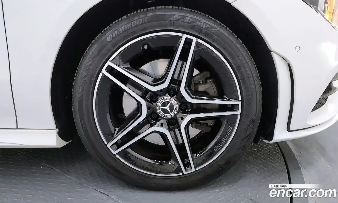 Mercedes-Benz CLA-Class 2021 2.0 Автомат в Москве № 140643, фото 5