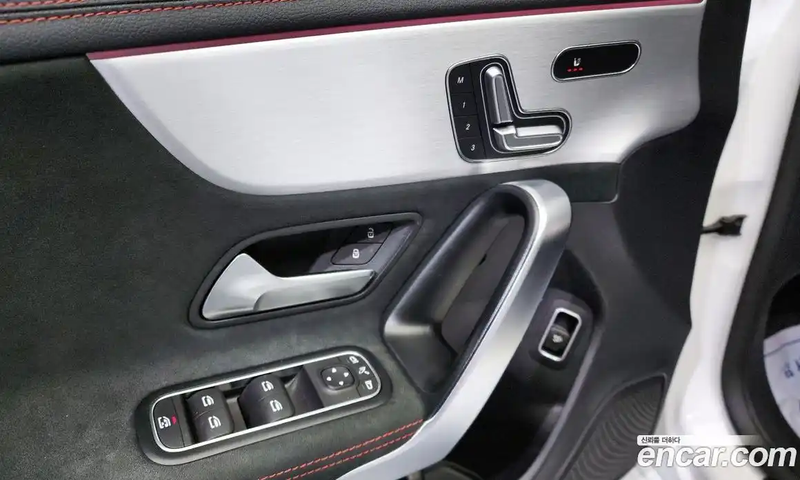 Mercedes-Benz CLA-Class 2021 2.0 Автомат в Москве № 140643, фото 6