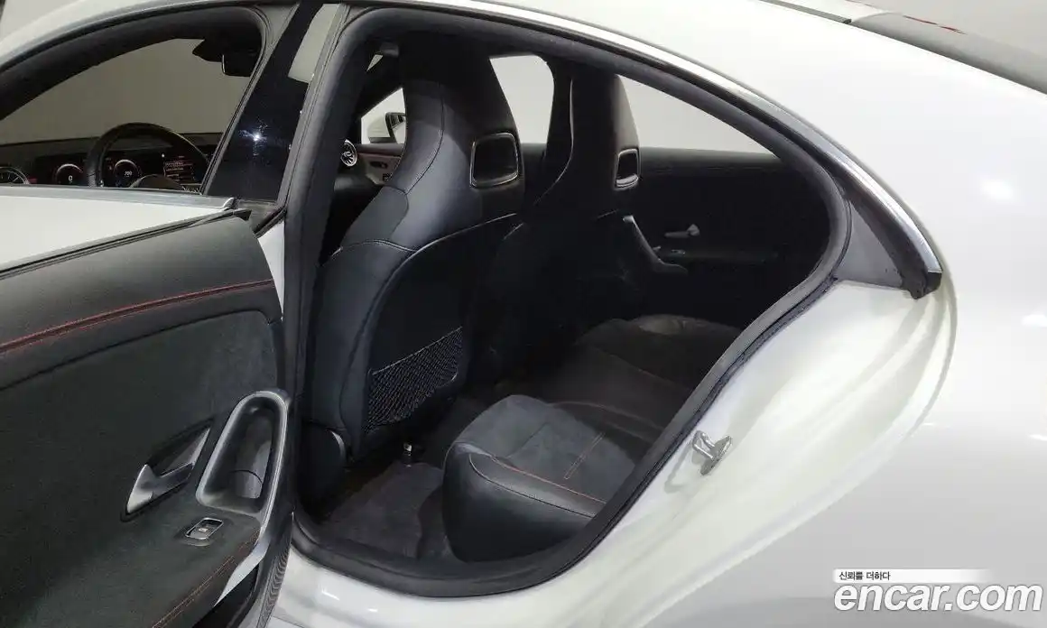 Mercedes-Benz CLA-Class 2021 2.0 Автомат в Москве № 140643, фото 9