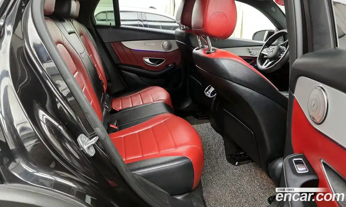 Mercedes-Benz GLC-Class 2021 1.9 Автомат в Москве № 141824, фото 2