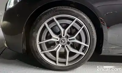 Mercedes-Benz E-Class 2021 1.9 Автомат в Москве № 142321, миниатюра 11