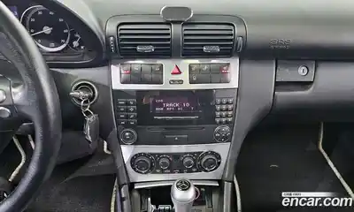 Mercedes-Benz C-Class 2007 2.5 Автомат в Москве № 142888, миниатюра 12