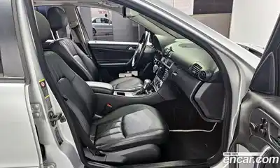 Mercedes-Benz C-Class 2007 2.5 Автомат в Москве № 142888, миниатюра 2