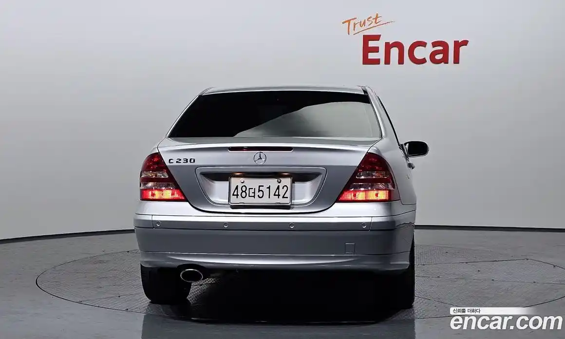 Mercedes-Benz C-Class 2007 2.5 Автомат в Москве № 142888, фото 4