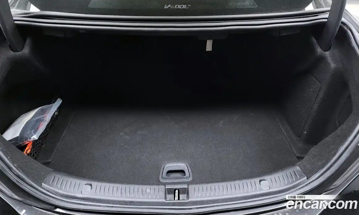 Mercedes-Benz E-Class 2021 2.0 Автомат в Москве № 143558, фото 20