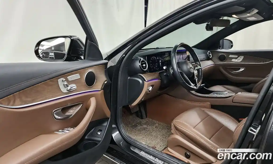 Mercedes-Benz E-Class 2021 2.0 Автомат в Москве № 143558, фото 10