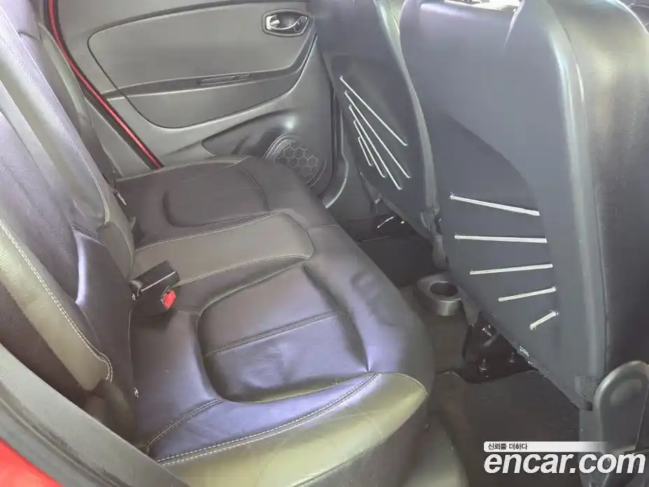 Renault QM3 2015 1.5 Автомат в Москве № 145878, фото 17