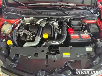 Renault QM3 2015 1.5 Автомат в Москве № 145878, миниатюра 6