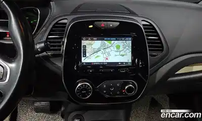 Renault QM3 2019 1.5 Автомат в Москве № 148456, миниатюра 8