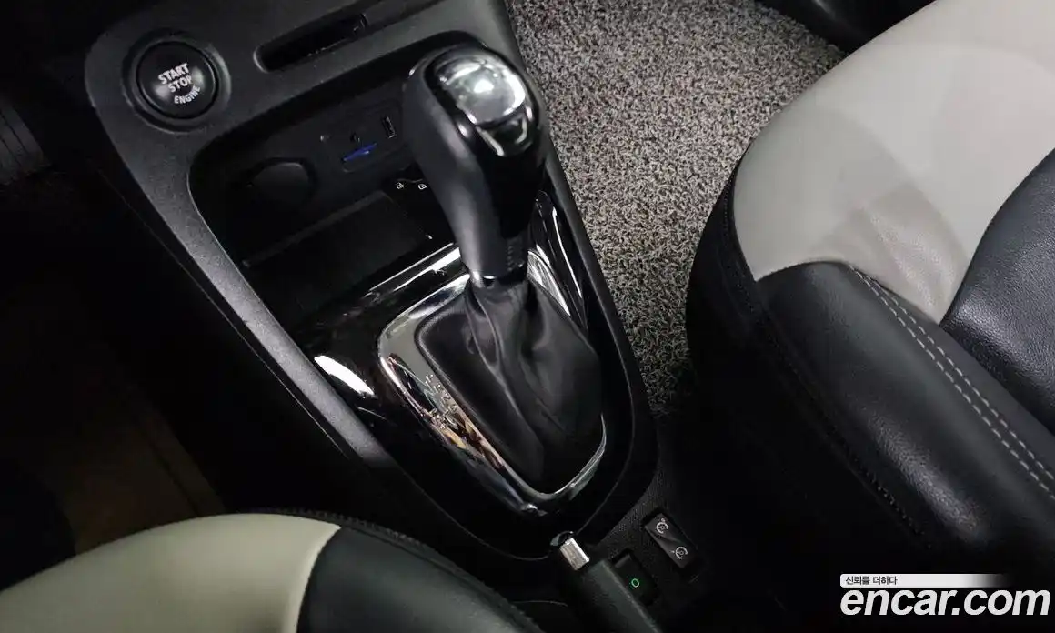 Renault QM3 2015 1.5 Автомат в Москве № 148748, фото 18