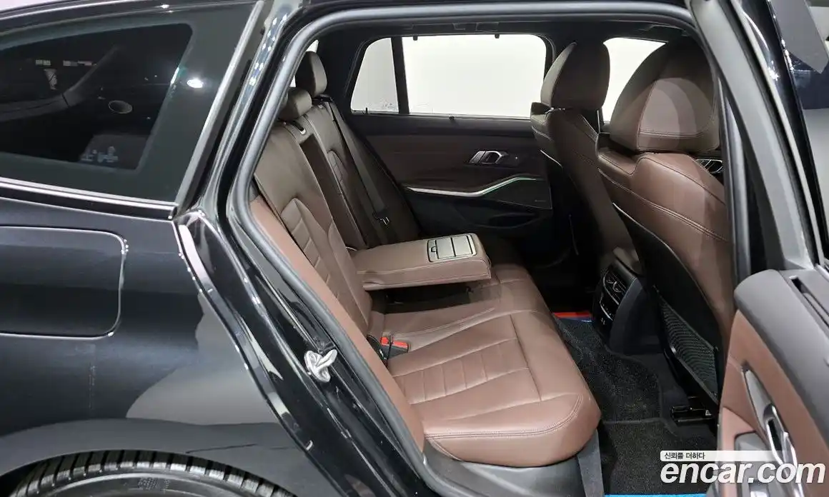 BMW 3-Series 2023 3.0 Автомат в Москве № 154650, фото 12