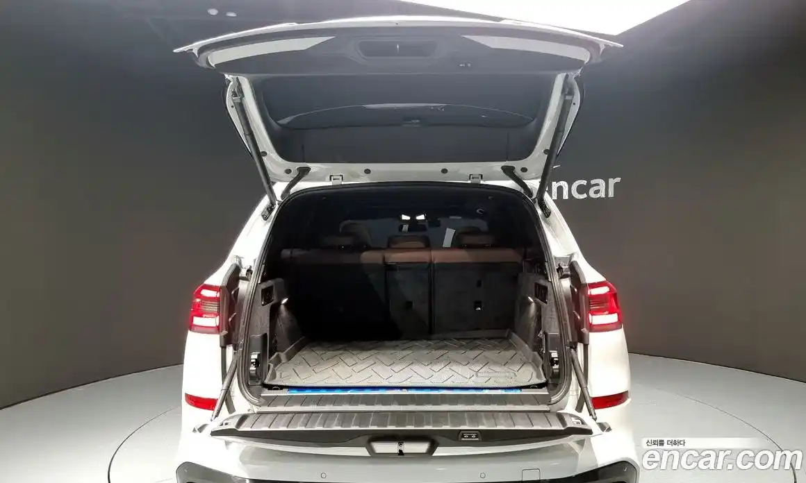 BMW X5 2023 3.0 Автомат в Москве № 154864, фото 13