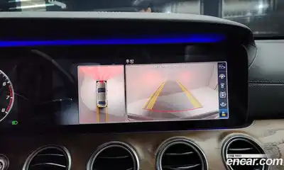 Mercedes-Benz E-Class 2020 2.0 Автомат в Москве № 161839, миниатюра 11