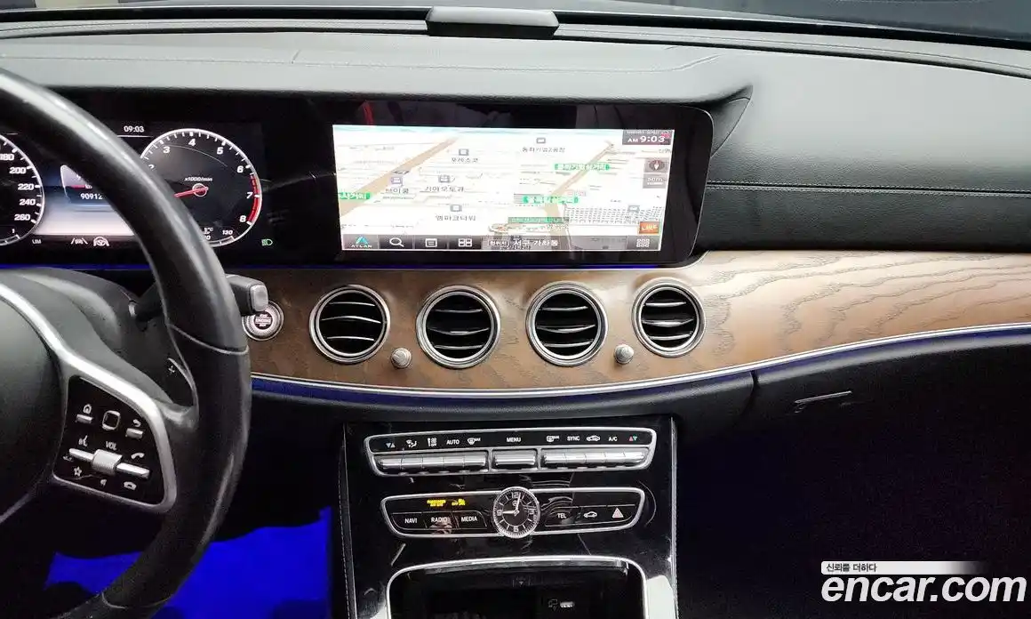 Mercedes-Benz E-Class 2020 2.0 Автомат в Москве № 161839, фото 15