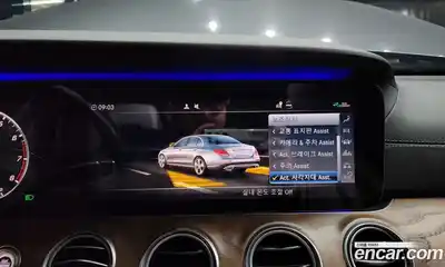 Mercedes-Benz E-Class 2020 2.0 Автомат в Москве № 161839, миниатюра 2
