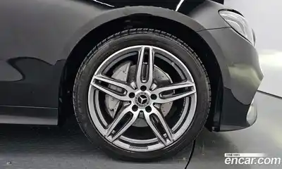 Mercedes-Benz E-Class 2019 1.9 Автомат в Москве № 161845, миниатюра 5