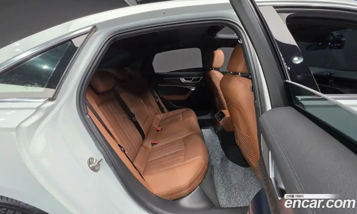 Audi A6 2020 2.0 Автомат в Москве № 163248, фото 10