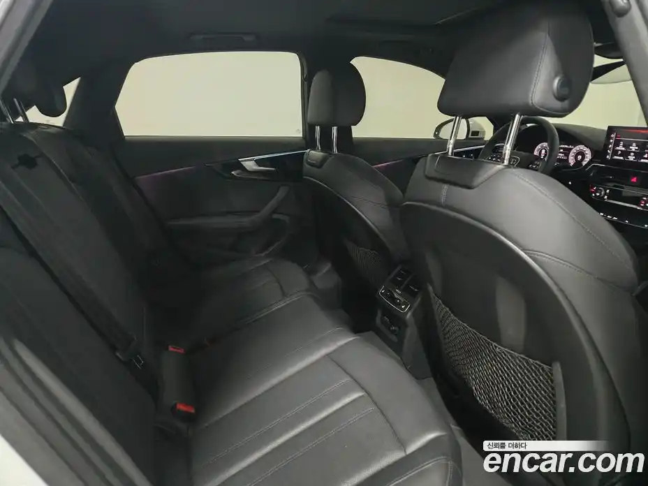 Audi A4 2022 2.0 Автомат в Москве № 164040, фото 11