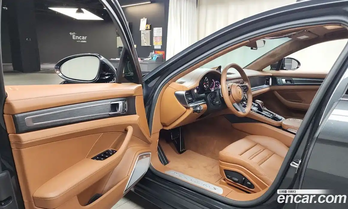 Porsche Panamera 2023 4.0 Автомат в Москве № 165116, фото 12