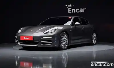 Porsche Panamera, 2016