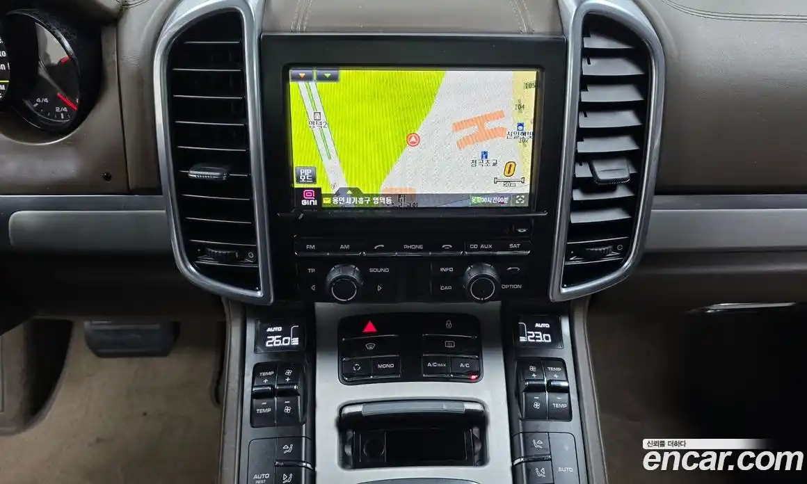 Porsche Cayenne 2013 3.0 Автомат в Москве № 165705, фото 13