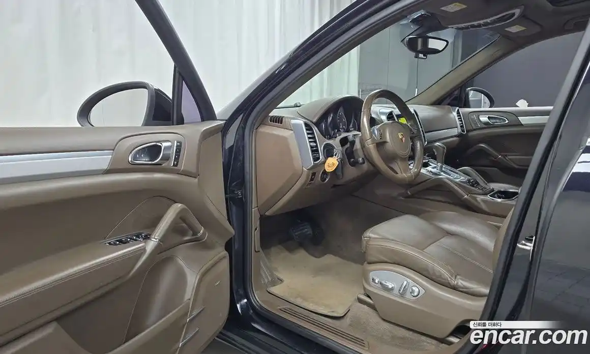 Porsche Cayenne 2013 3.0 Автомат в Москве № 165705, фото 8