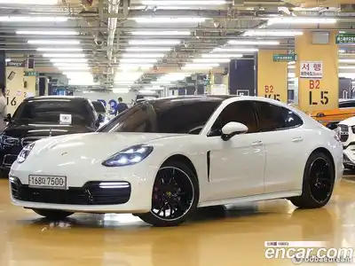 Porsche Panamera, 2020