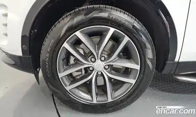 Land Rover Discovery Sport, 2025