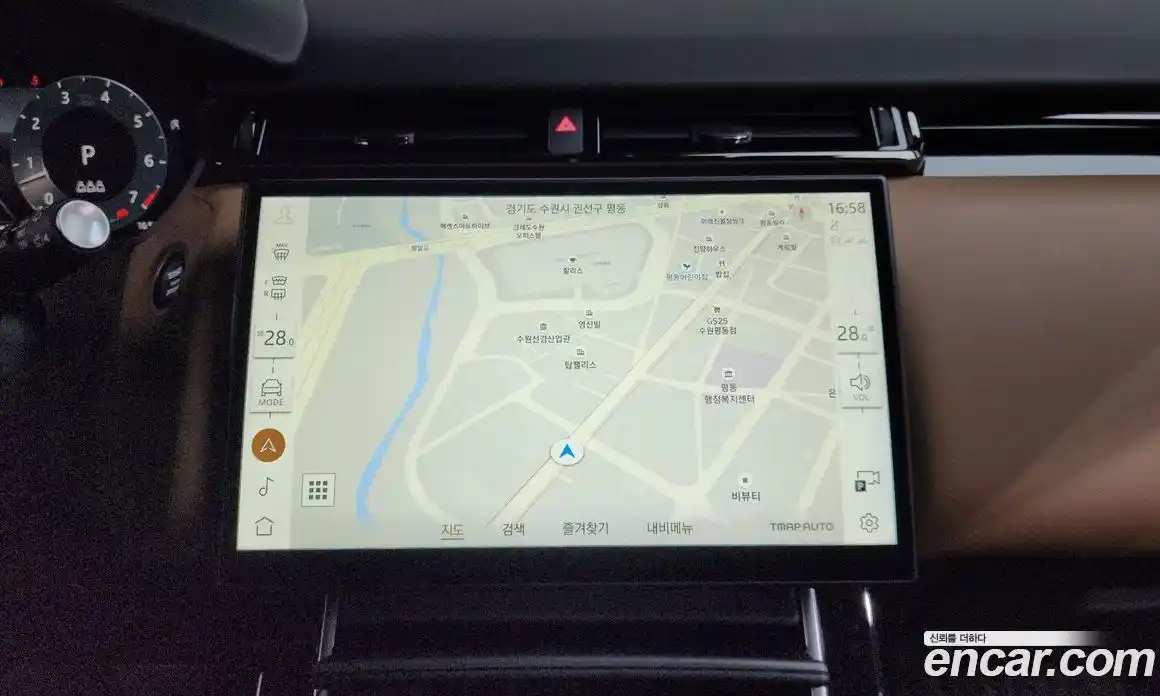 Land Rover Range-Rover Velar 2025 3.0 Автомат в Москве № 166012, фото 18