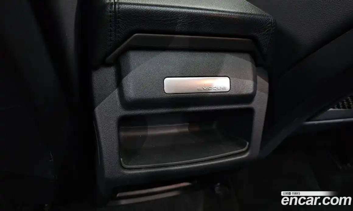 Land Rover Range-Rover Evoque 2017 2.0 Автомат в Москве № 166167, фото 17