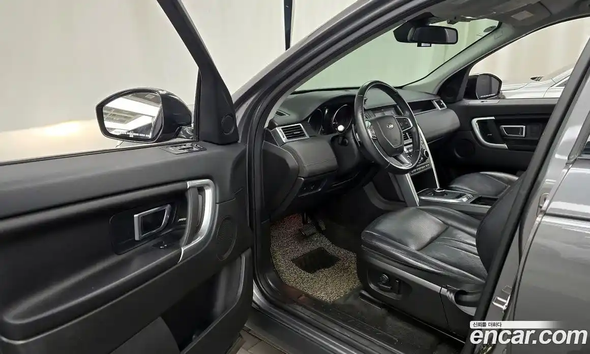 Land Rover Discovery Sport 2018 2.0 Автомат в Москве № 166381, фото 20