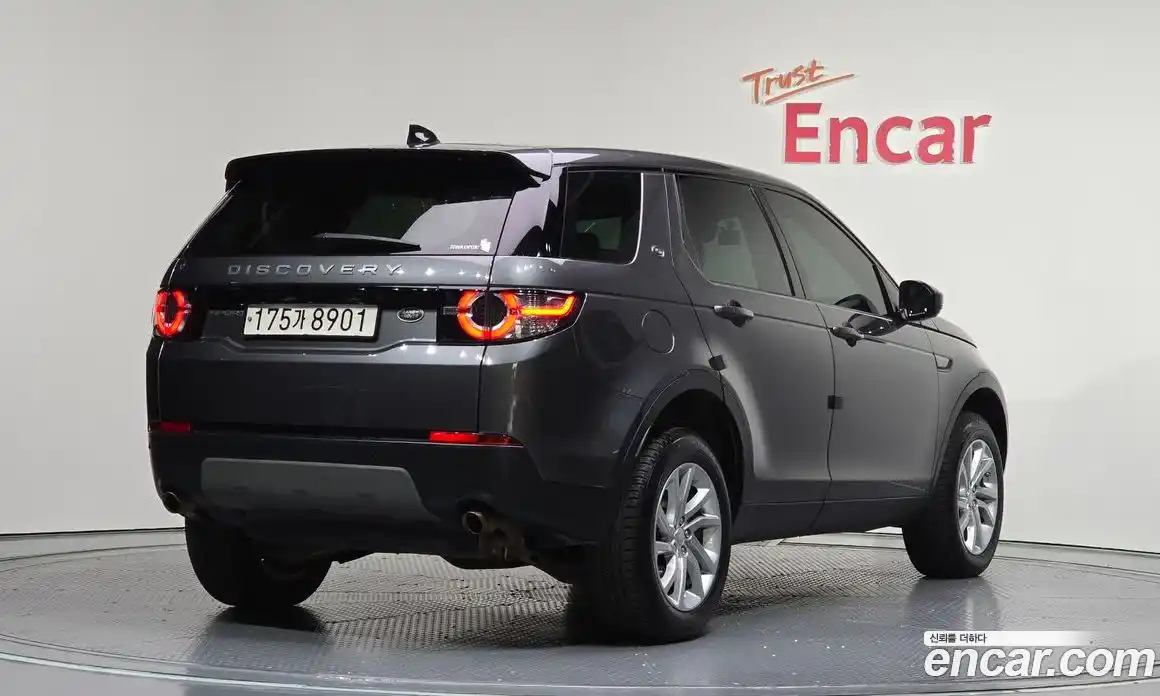 Land Rover Discovery Sport 2018 2.0 Автомат в Москве № 166381, фото 2