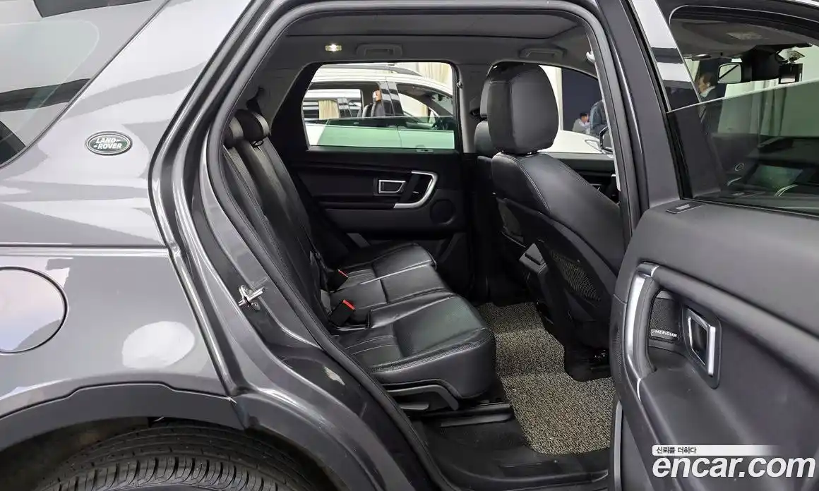 Land Rover Discovery Sport 2018 2.0 Автомат в Москве № 166381, фото 7