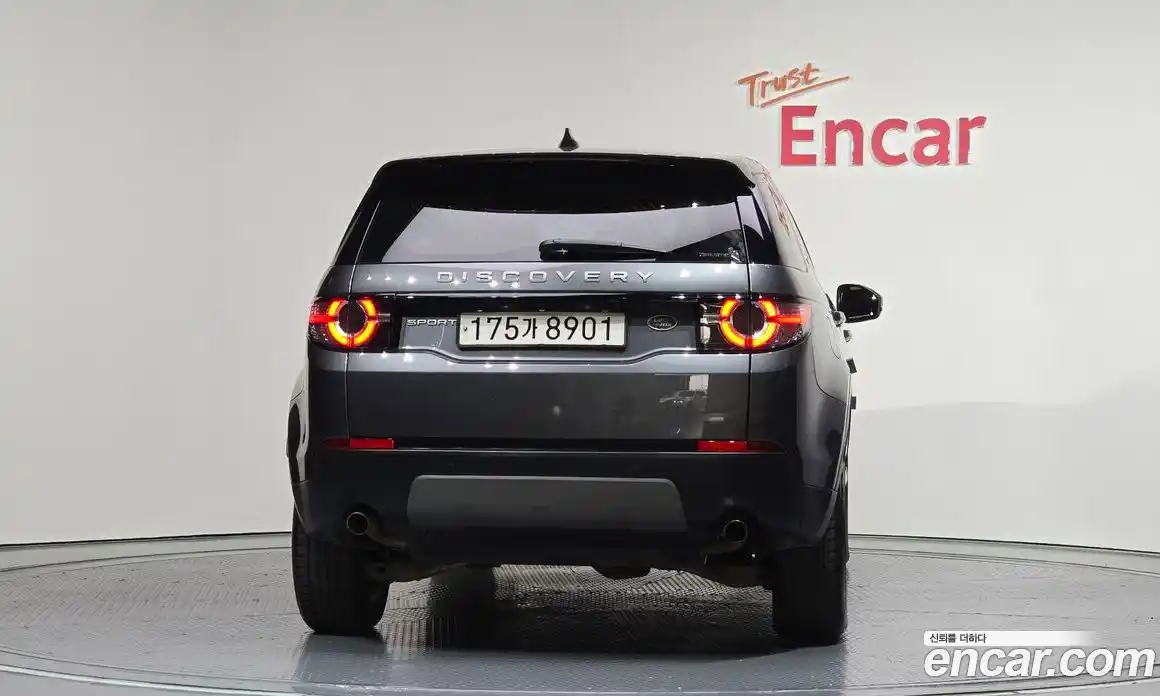 Land Rover Discovery Sport 2018 2.0 Автомат в Москве № 166381, фото 9