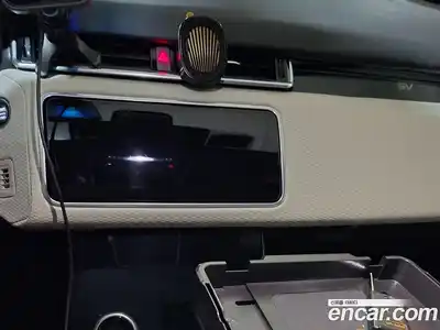 Land Rover Range-Rover Velar 2023 2.0 Автомат в Москве № 166723, миниатюра 4