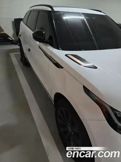 Land Rover Range-Rover Velar 2023 2.0 Автомат в Москве № 166723, миниатюра 8