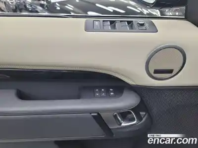 Land Rover Discovery 2022 3.0 Автомат в Москве № 166799, миниатюра 3