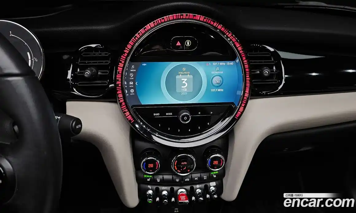 Mini Cooper Convertible 2023 2.0 Автомат в Москве № 167175, фото 14