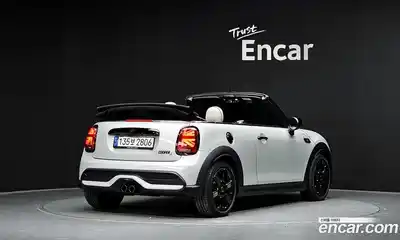 Mini Cooper Convertible 2023 2.0 Автомат в Москве № 167175, миниатюра 2