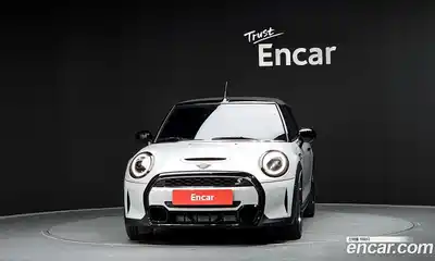 Mini Cooper Convertible 2023 2.0 Автомат в Москве № 167175, миниатюра 3