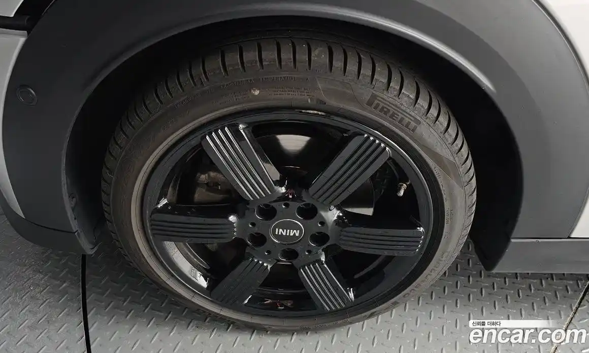 Mini Cooper Convertible 2023 2.0 Автомат в Москве № 167175, фото 5