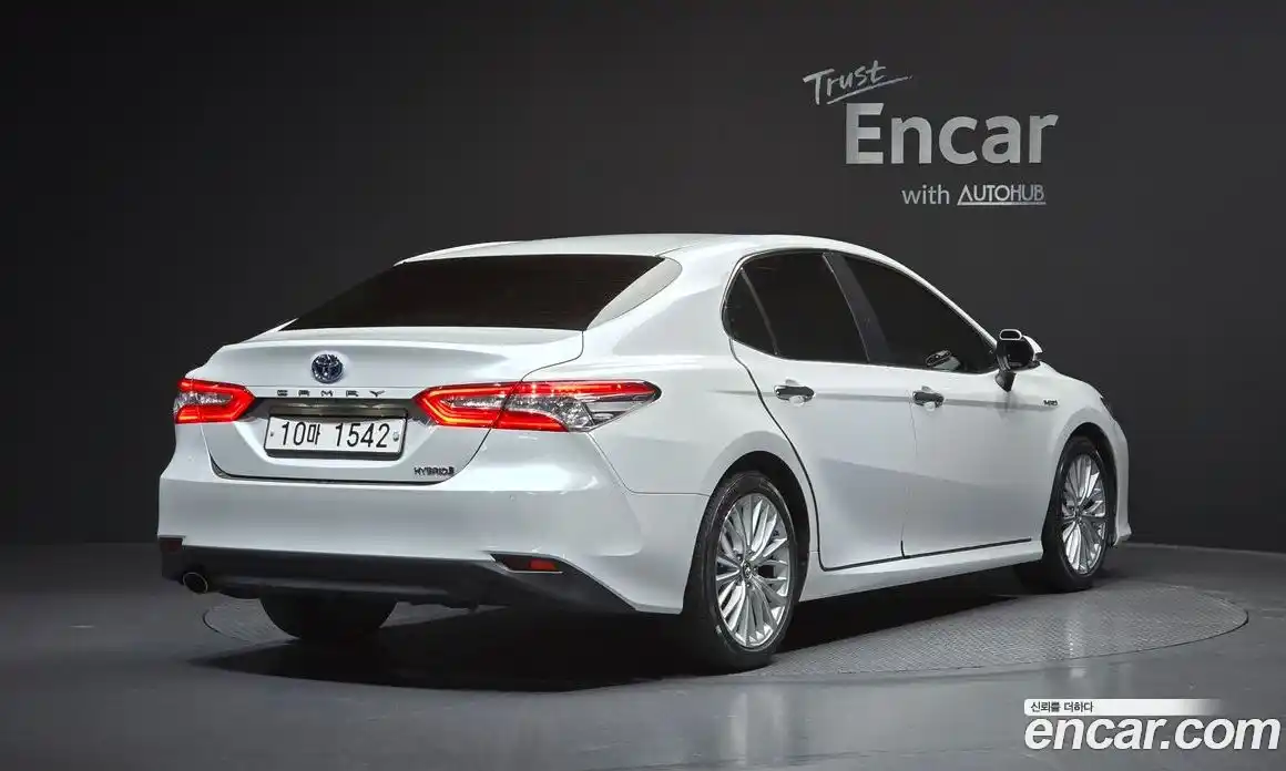 Toyota Camry 2019 2.5 Автомат в Москве № 170182, фото 14