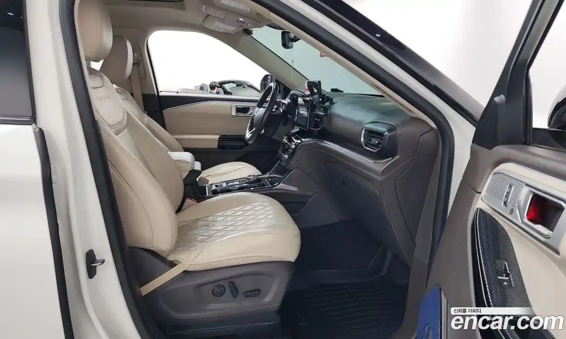 Ford Explorer 2022 3.0 Автомат в Москве № 170767, фото 11