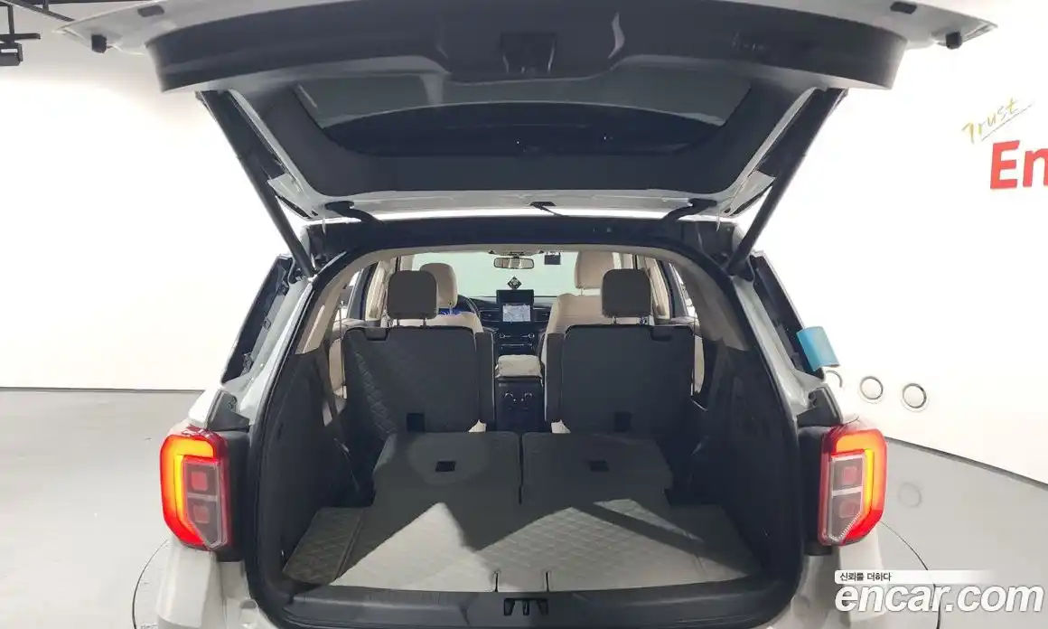 Ford Explorer 2022 3.0 Автомат в Москве № 170767, фото 20